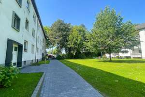 Großzügige 4-Zimmer-Wohnung mit Loggia in grüner Lage von Essen-Schönebeck – Die vollständige Adresse der Immobilie erhältst du vom Anbieter., 45359 Schönebeck, Essen – Vorschaubild 4