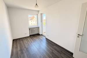 Wohnjuwel über der Donau – Lichtdurchflutete 4-Zimmer-Wohnung in Top-Lage von Regensburg – Die vollständige Adresse der Immobilie erhältst du vom Anbieter., 93059 Weichs, Regensburg – Vorschaubild 14