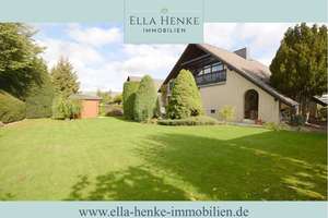 Freistehendes Einfamilienhaus mit wunderschönem Parkgarten im beliebten Ohlhof.