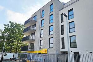 **Familien Willkommen** 4 Zimmer mit Balkon, 2 Bäder und Einbauküche, Parkett, Aufzug – Biklenstraße 10, 70327 Untertürkheim (Ortsteil), Stuttgart – Vorschaubild 18