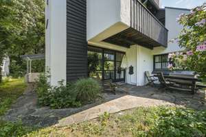 Stadtnah und direkt am Park! Familienheim mit spannender Architektur, 7 Zimmern und Garten – Die vollständige Adresse der Immobilie erhältst du vom Anbieter., 93051 Großprüfening-Dechbetten-Königswiesen, Regensburg – Vorschaubild 25