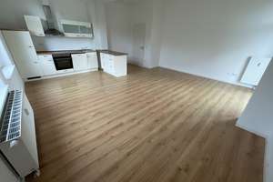 geräumige 4 Zimmer-Wohnung mit Wohnküche, Balkon, Wannenbad und EBK – Vorwerker Str. 117, 23554 Sankt Lorenz Nord, Lübeck – Vorschaubild 4