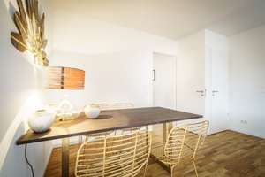 Stilvoll & großzügig wohnen: Hochwertige 3-Zimmer-Wohnung mit Eichenholzfußboden – sofort verfügbar – Göttinger Chaussee 267 C, 30459 Oberricklingen, Hannover – Vorschaubild 2