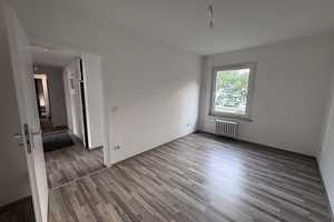 // frisch renovierte 3 Zimmer Wohnung in beliebter Gegend mit Balkon // – Lessingstraße 21, 47226 Duisburg – Vorschaubild 5