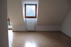 Helle 2-Zimmer Dachgeschosswohnung in Schwabing  nächst Engl. Garten u. Münchner Freiheit, Aufzug – Biedersteiner 59a, 80805 Münchner Freiheit, München – Vorschaubild 10