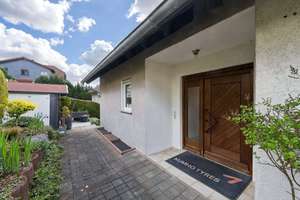 Schicke Doppelhaushälfte mit Garage, Pool und traumhafter Aussicht – Die vollständige Adresse der Immobilie erhältst du vom Anbieter., 63549 Ronneburg – Vorschaubild 8