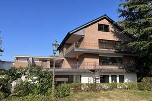 Großzügige, repräsentative Villa mit Schwimmbad und Doppelgarage in TOP-Lage Vinxel Blick zum Ölberg – Die vollständige Adresse der Immobilie erhältst du vom Anbieter., 53639 Königswinter – Vorschaubild 1