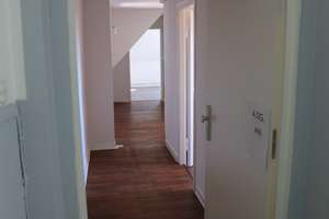Kleine 2-Zimmer Dachgeschosswohnung in toller Lage – Die vollständige Adresse der Immobilie erhältst du vom Anbieter., 50937 Sülz, Köln – Vorschaubild 2