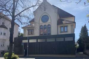 Ehemaliges Kirchengebäude in Reutlingen-Süd zu vermieten!