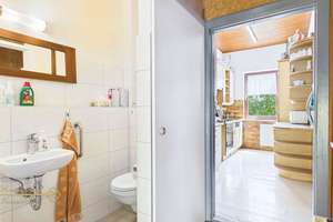 Bremen – Neustadt Südervorstadt • Reihenmittelhaus mit Vollkeller in ruhiger Wohnlage – Die vollständige Adresse der Immobilie erhältst du vom Anbieter., 28201 Südervorstadt, Bremen – Vorschaubild 4