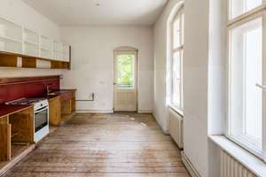 Familienfreundliche 4-Zimmer-Wohnung mit Südbalkon und großzügigem Schnitt – Pflügerstraße 75, 12047 Neukölln (Ortsteil), Berlin – Vorschaubild 3