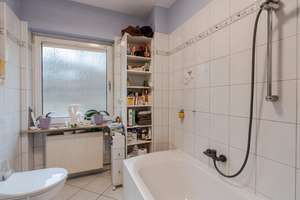 Flexibel nutzbare Immobilie mit Potenzial: Zentral gelegen mit Fernblick, ELW, Garten, Garage u. Hof – Die vollständige Adresse der Immobilie erhältst du vom Anbieter., 61389 Schmitten – Vorschaubild 7