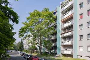 Wir sanieren: große 5-Zimmerwohnung mit Balkon! – Finsterwalder Str. 27, 1239 Dresden – Vorschaubild 3