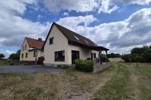 Zwei Häuser und ein Traumgrundstück mit Teich, Pool und viel Platz für Freizeit und Hobby! – Pretzscher Allee 8, 6905 Bad Schmiedeberg – Vorschaubild 4