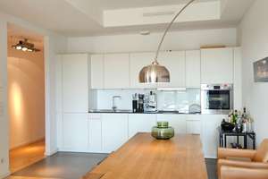 Logenplatz über der Spree: Ihr Sky-Refugium mit 40 m² Panorama-Terrasse – Die vollständige Adresse der Immobilie erhältst du vom Anbieter., 10245 Friedrichshain, Berlin – Vorschaubild 8