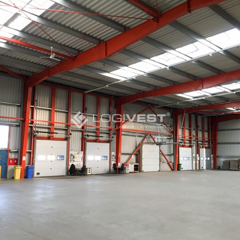 Gepflegte Lager- und Logistikfläche mit Kranbahn!