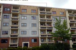Helle 3-Zimmer-Wohnung mit Balkon und EBK in Rostock