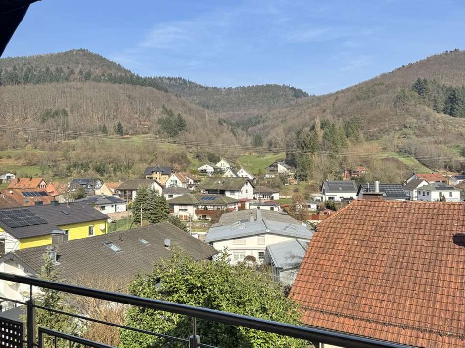 Balkon mit Ausblick DG