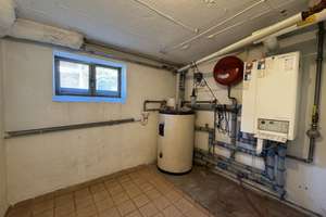 Gepflegtes Zweifamilienhaus in ruhiger Siedlungslage in Altdorf! – Die vollständige Adresse der Immobilie erhältst du vom Anbieter., 84032 Altdorf – Vorschaubild 20