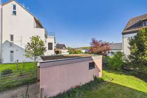 Kapitalanlage mit Lagebonus. 3FH mit Einliegerwohnung, Garage, 2 SP, Garten, Keller – Die vollständige Adresse der Immobilie erhältst du vom Anbieter., 70619 Riedenberg, Stuttgart – Vorschaubild 5