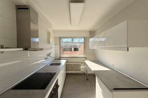 Der Preis ist heiß!! *4 Zimmer*2 Bäder*XL-Balkon*Tiefgarage*E-Bredeney – Alfredstr.  0, 45133 Bredeney, Essen – Vorschaubild 10