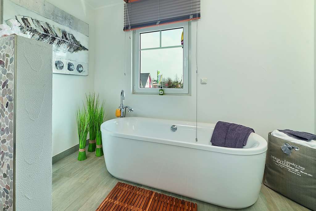 Immobilie in Eitting - Doppeltes Wohnvergnügen - Platzwunder mit Stil für euch - Bild 4