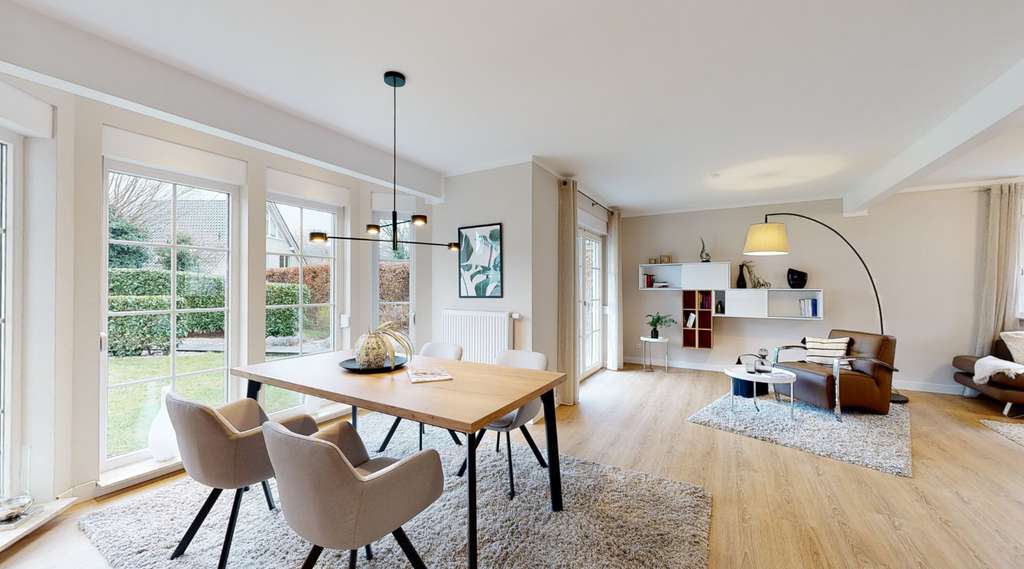 Immobilie in Am Mellensee - Mehrfamilienhaus mit 6 Zimmern  - Dank Sonderabschreibung und Förderung lohnt sich das richtig !! - Bild 1