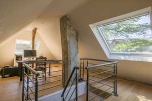 Stilvolles Atrium-Einfamilienhaus mit einzigartigem Dachgeschoss am Rissener Dorfkern – Hamburg – Vorschaubild 12