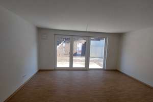 Modernes Reihenmittelhaus zur Miete – Erstbezug in ruhiger, grüner Lage – Am Heuselbach 6/1, 73529 Schwäbisch Gmünd – Vorschaubild 4