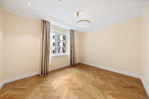 Timeless elegance at Ludwigkirchplatz – a haven in the heart of City West – Die vollständige Adresse der Immobilie erhältst du vom Anbieter., 10719 Wilmersdorf, Berlin – Vorschaubild 10