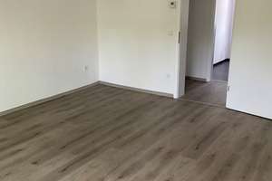 Sehr schöne 3 Zimmer Wohnung mit Balkon in Gelsenkirchen zu vermieten – Grimmstraße 26, 45883 Heßler, Gelsenkirchen – Vorschaubild 3