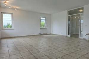 IDYLIC & SPACIOUS LIVING! Charming semi-detached house with secluded garden *Dog allowed* – Die vollständige Adresse der Immobilie erhältst du vom Anbieter., 65817 Eppstein – Vorschaubild 8