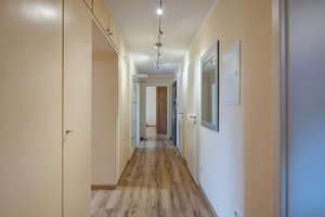 Aubing: Einziehen und wohlfühlen – 4 Zimmer, Westbalkon und Top-Zustand - Sofort bezugsfrei – Die vollständige Adresse der Immobilie erhältst du vom Anbieter., 81243 Aubing-Süd, München – Vorschaubild 11