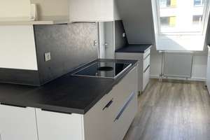 Modernisiertes Penthouse mit 4,5 Zimmern in Holzgerlingen – Hohenzollernstrasse 2, 71088 Holzgerlingen – Vorschaubild 3