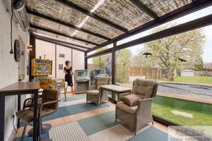 Familienhaus mit Pool, Wintergarten und viel Grundstück in Meerbusch Osterath – Die vollständige Adresse der Immobilie erhältst du vom Anbieter., 40670 Meerbusch – Vorschaubild 6