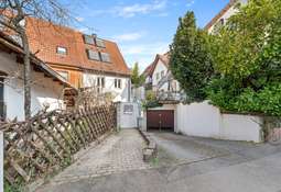 Außenansicht - Haus und TG-...