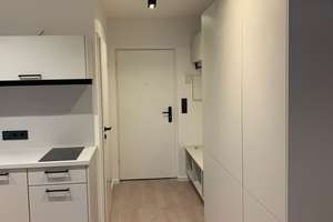 Möbliertes Apartment mit Ostbalkon und Bergblick – Schwabing, ab 3 Monaten – Leopoldstr 202, 80804 Neufreimann, München – Vorschaubild 5