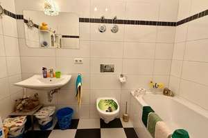**Vermietete 2 Zimmer Wohnung mit Balkon im Hochparterre Erdgeschoss im grünen Karlshorst** – Die vollständige Adresse der Immobilie erhältst du vom Anbieter., 10318 Karlshorst, Berlin – Vorschaubild 8