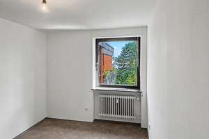 Schöne 4-Zimmerwohnung im Inneren Westen von Regensburg – Die vollständige Adresse der Immobilie erhältst du vom Anbieter., 93049 Westenviertel, Regensburg – Vorschaubild 9