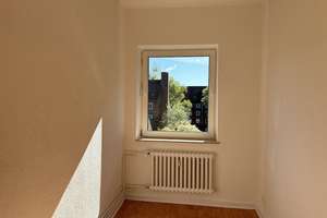 2,5 Zimmerwohnung mit kleinem Balkon – Woermannstraße 4, 24149 Neumühlen-Dietrichsdorf, Kiel – Vorschaubild 3