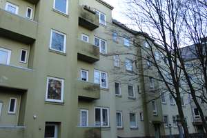 Hier findet jeder seinen Platz: praktische 2-Zimmer-Wohnung – Asmusstr. 5, 24143 Gaarden-Süd und Kronsburg, Kiel – Vorschaubild 2