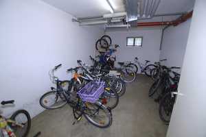 | Nur 100 m zur Universität | 

 Schöne 2-Zimmer Maisonettewohnung – Regensburg – Vorschaubild 15