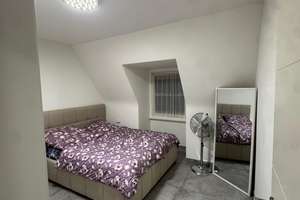Helle 4-Zimmer Dachgeschosswohnung in Stuttgart-Untertürkheim – Lindenschulstraße 11, 70327 Lindenschulviertel, Stuttgart – Vorschaubild 12