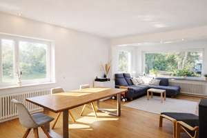Stilvolle Altbauwohnung in ruhiger Lage von Kassel-Bad Wilhelmshöhe – Die vollständige Adresse der Immobilie erhältst du vom Anbieter., 34131 Bad Wilhelmshöhe, Kassel – Vorschaubild 2