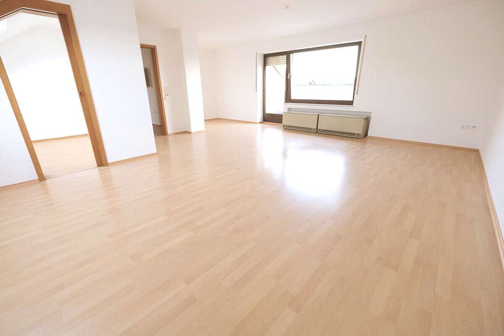 Immobilie in Illertissen - Gemütliche Dachgeschoss Wohnung in Illertissen - Bild 0