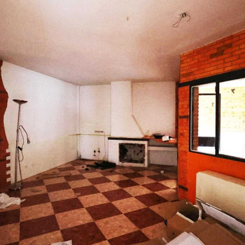 GROSSE 3-SCHLAFZIMMER-WOHNUNG