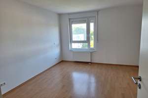 Gepflegte 3,5-Zimmer Wohnung im 4. OG mit Balkon in Karlsruhe-Durlach – Pfaffstraße 1, 76227 Durlach, Karlsruhe – Vorschaubild 6