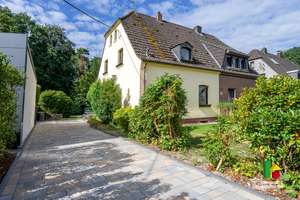 Mieten und wohnen wie im eigenen Zuhause – Doppelhaushälfte mit großem Garten in St. Tönis! – Die vollständige Adresse der Immobilie erhältst du vom Anbieter., 47918 Tönisvorst – Vorschaubild 2