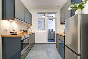 MÖBLIERT - ALTBAUCHARME - Gemütliche Wohnung mit Loggia – Die vollständige Adresse der Immobilie erhältst du vom Anbieter., 70176 Rosenberg, Stuttgart – Vorschaubild 10