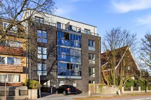 Vermietete, großzügige 4-Zimmer-Wohnung mit Balkon und Loggia – Die vollständige Adresse der Immobilie erhältst du vom Anbieter., 22525 Stellingen, Hamburg – Vorschaubild 1